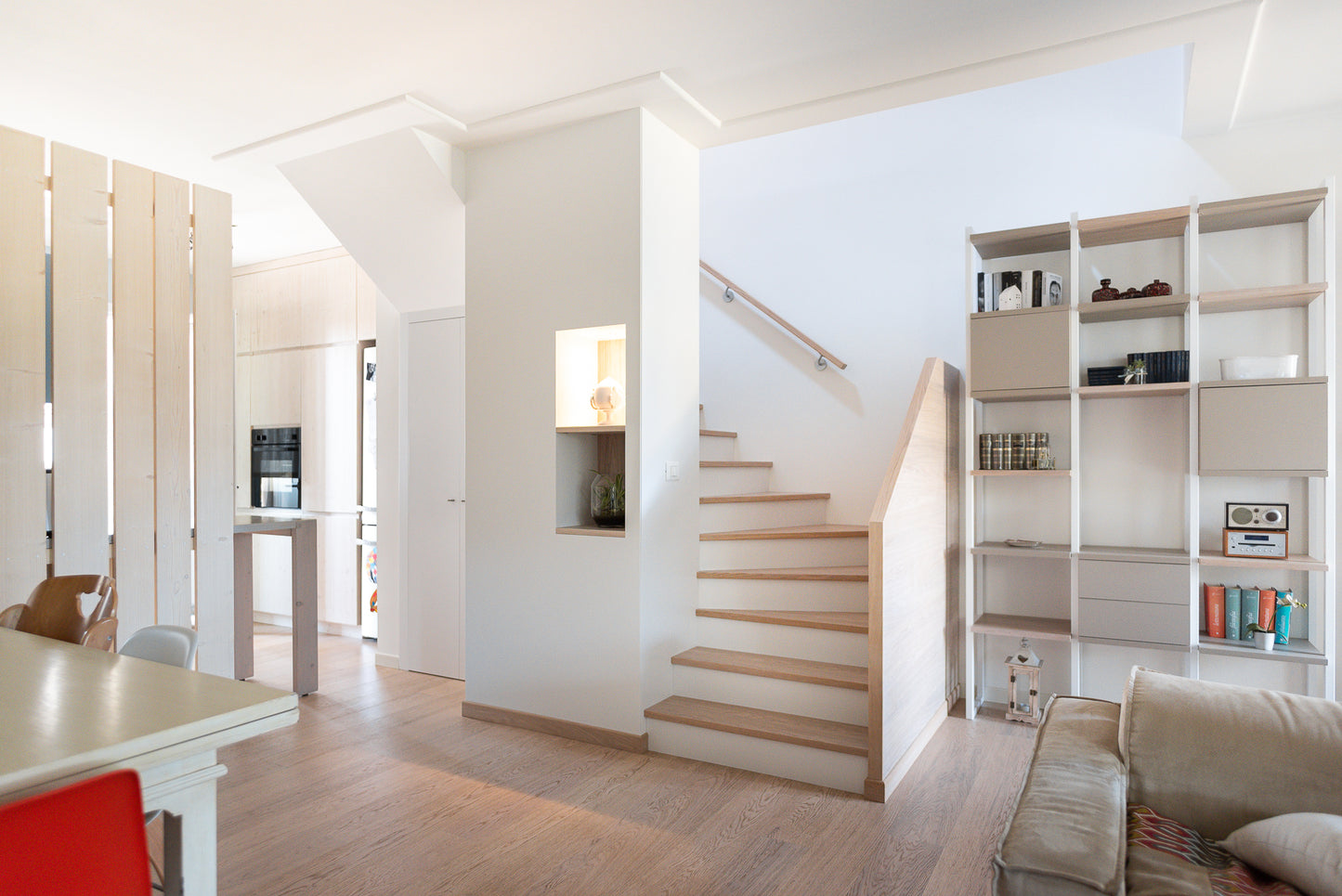 Ingresso Open Space - Scala in Rovere Naturale