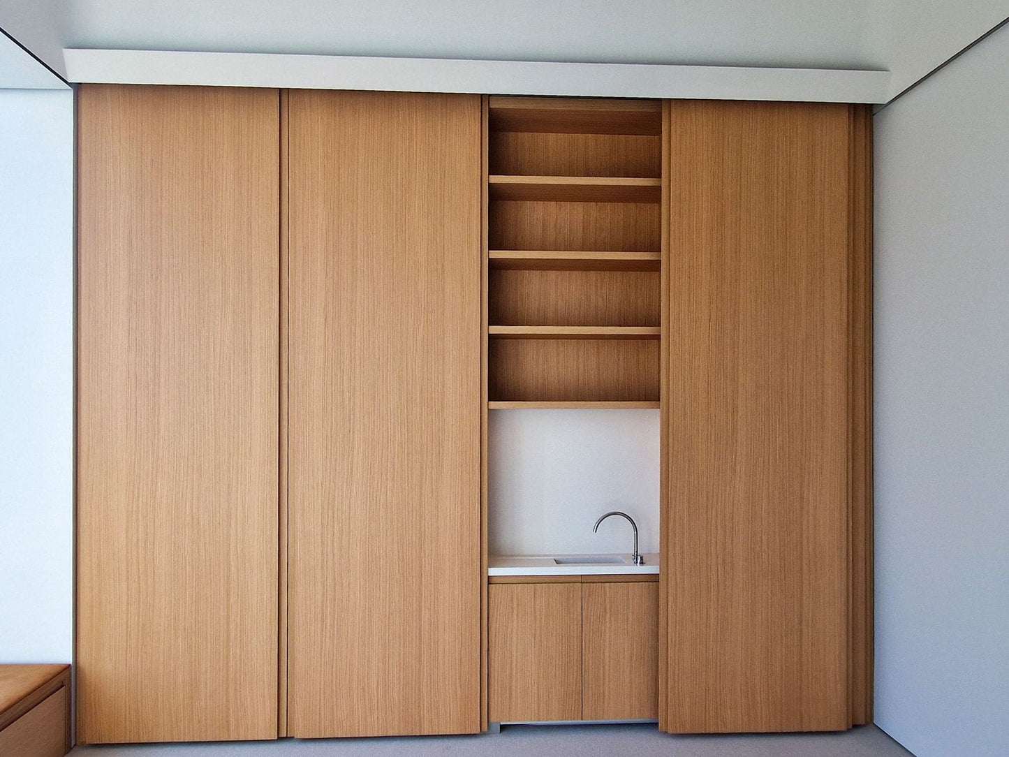 Allestimento di laboratori e uffici - rovere naturale